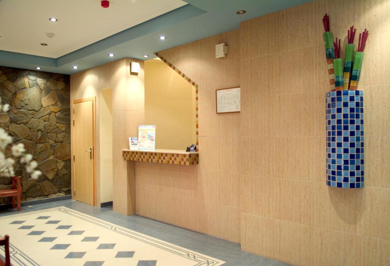 Hotel L'Escala 쿠엘라 외부 사진