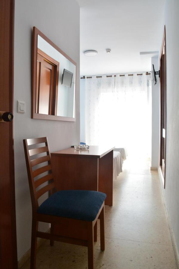Hotel L'Escala 쿠엘라 외부 사진