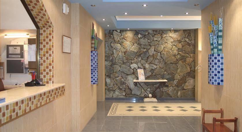 Hotel L'Escala 쿠엘라 외부 사진